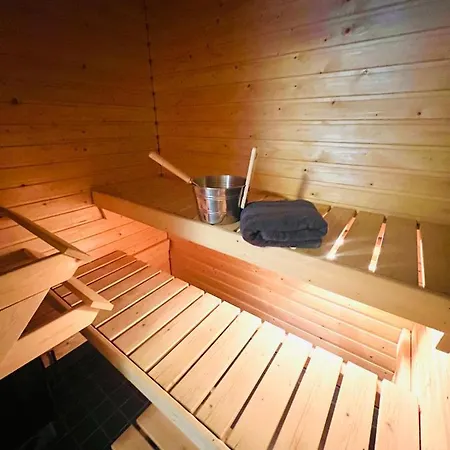 Luxury Of Aristocrats Near Airport And Jumbo Апартаменты *