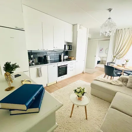 Апартаменты Luxury Of Aristocrats Near Airport And Jumbo *