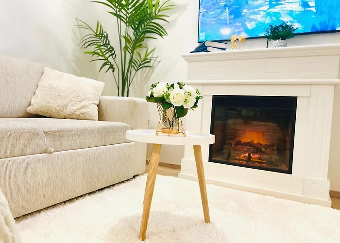 Luxury Of Aristocrats Near Airport And Jumbo *